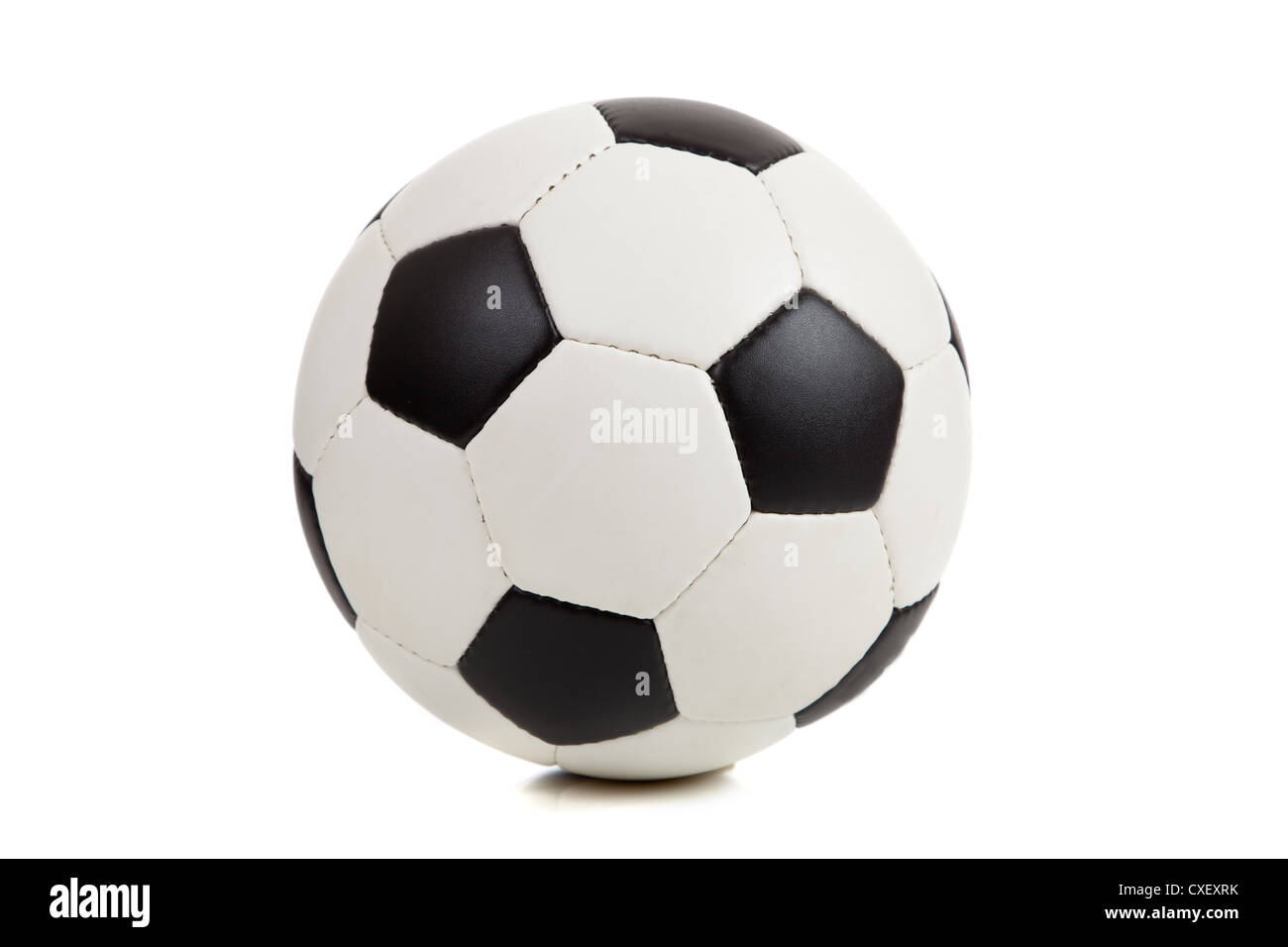 Fußball auf einem weißen Hintergrund Stockfoto