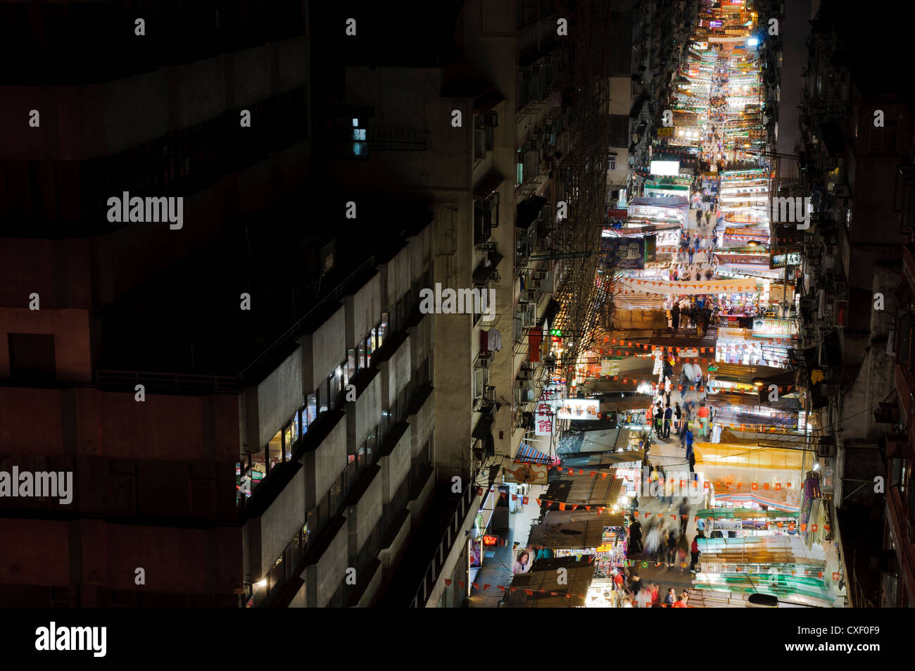 Birdseye view der Temple Street Nacht Markt, Kowloon, Hong Kong Stockfoto