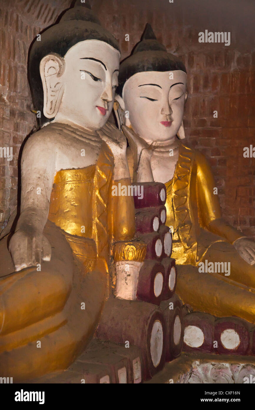 Die selten besuchte Recht KAHTIKEPAN-Tempel-Komplex enthält ein paar der seltenen reclinging BUDDHA-Skulpturen - BAGAN, MYANMAR Stockfoto