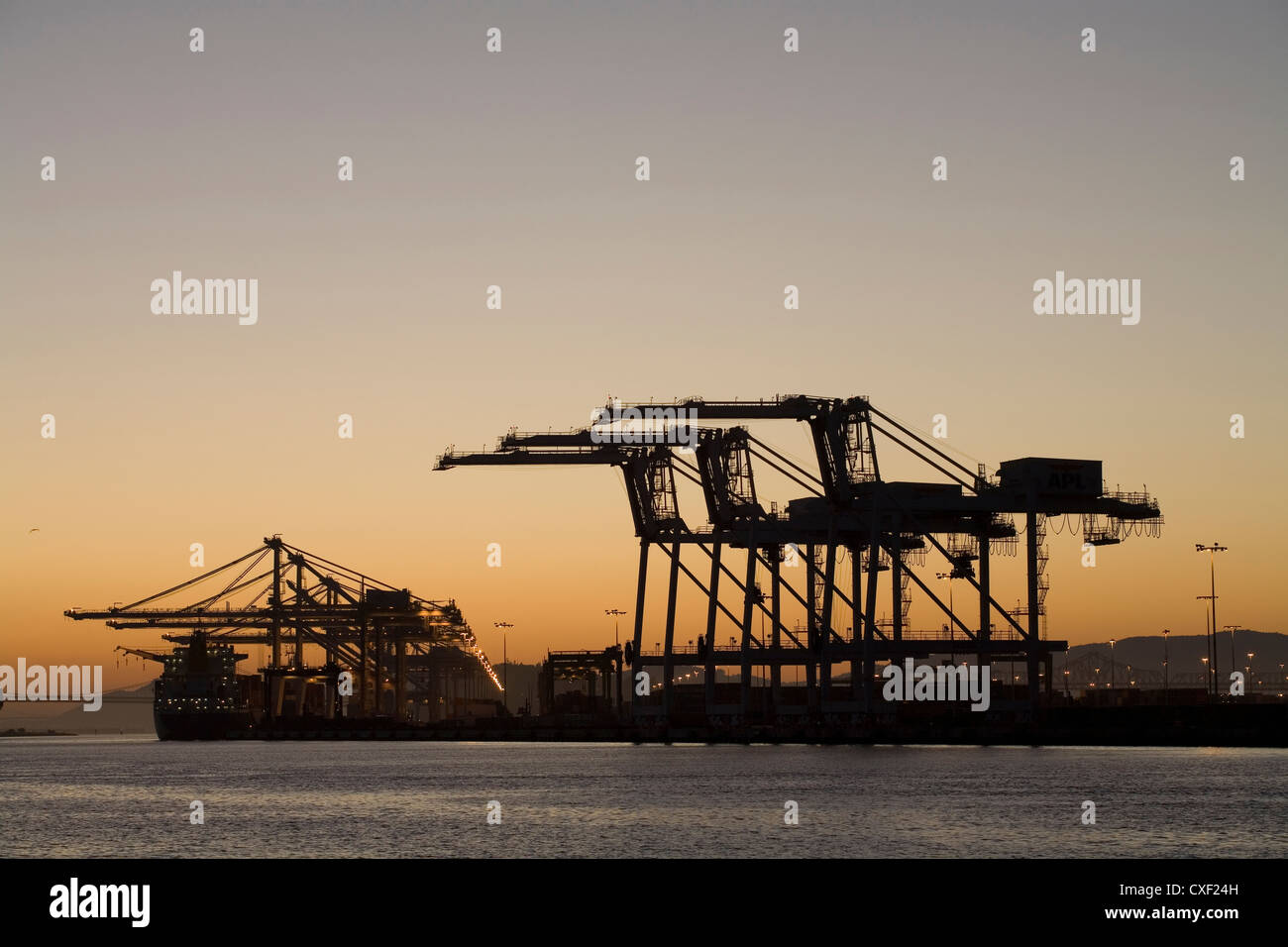 Werft im Hafen von Oakland Stockfoto