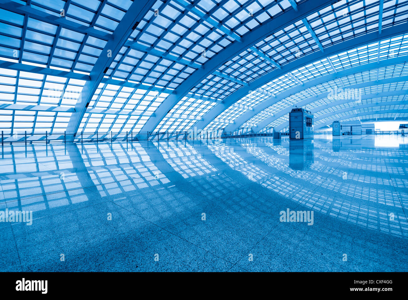modernen Flughafen u-Bahnstation Stockfoto