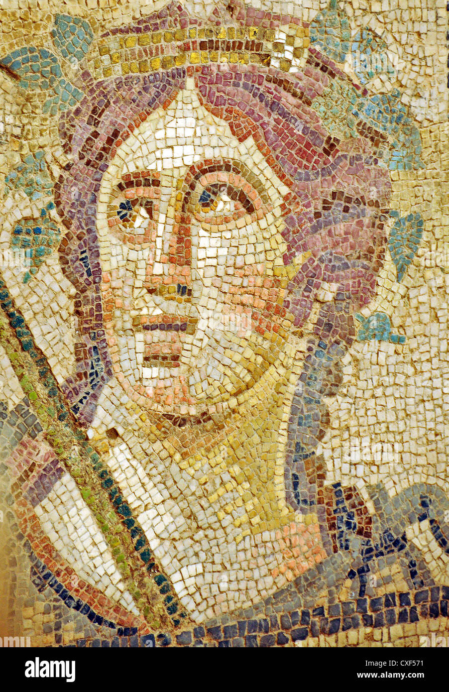Römisches Mosaik eines weiblichen Kopfes innerhalb der römischen Reihenhaus Häuser, archäologische Weltkulturerbe, Ephesus Stockfoto