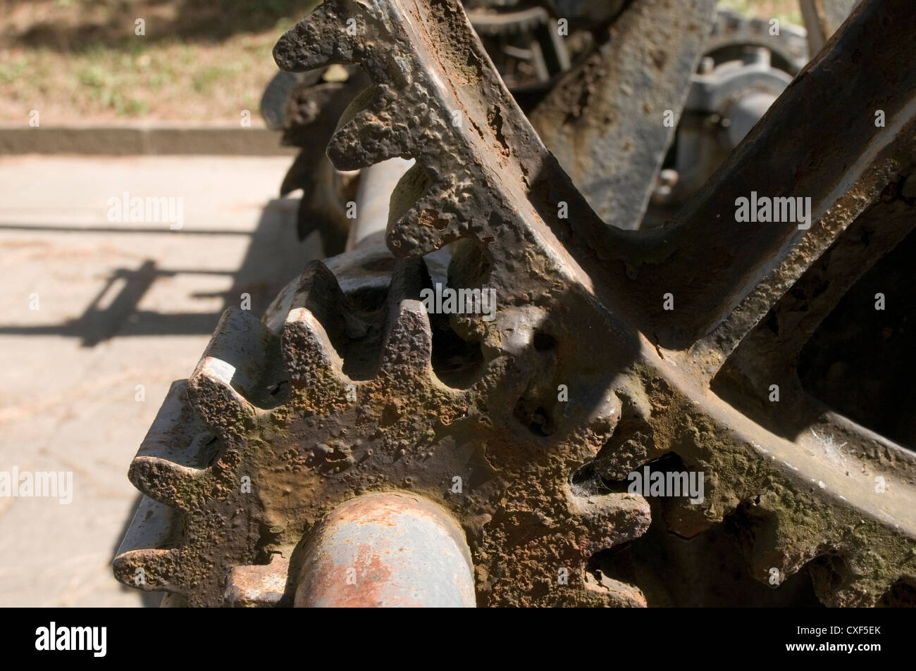 Unterschiedliche Zahnräder Aus Metall Auf Einem Hub-Rad Stockfoto - Bild  von rückseite, zähne: 274912562