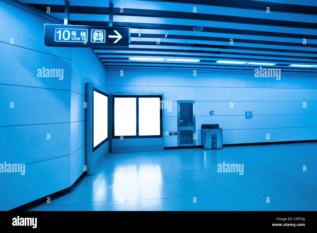 leeren Plakatwand in der u-Bahnstation Stockfoto