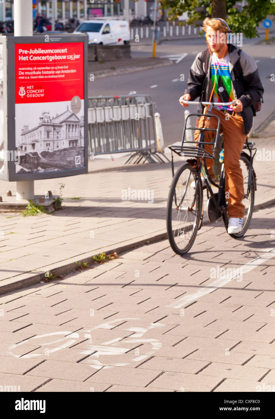 Fahrrad auf dem Fahrrad Lane - Amsterdam, Niederlande, Europa Stockfoto