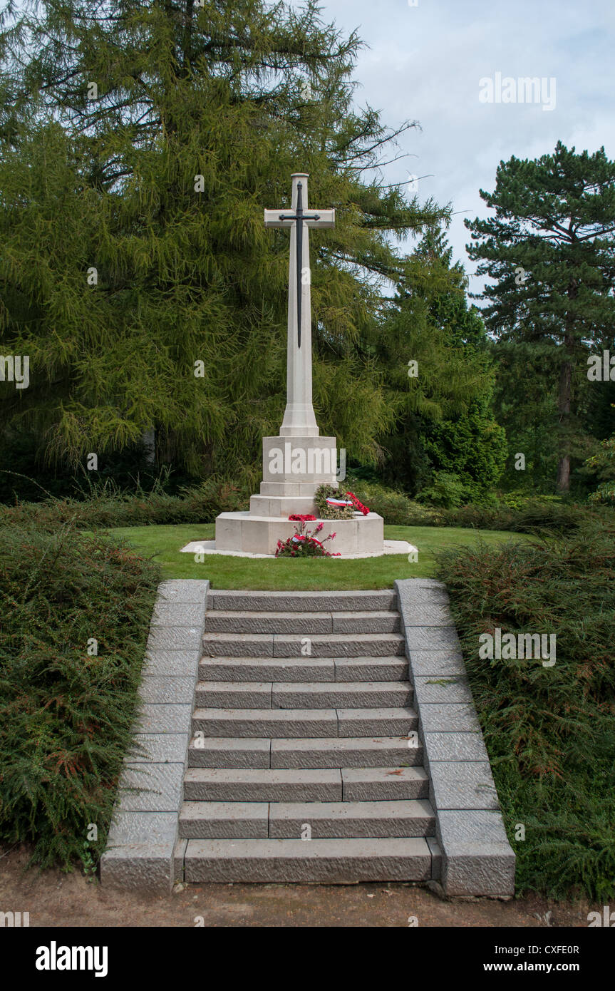 Das Kreuz des Opfers am St Symphorien Militärfriedhof in Belgien. Stockfoto