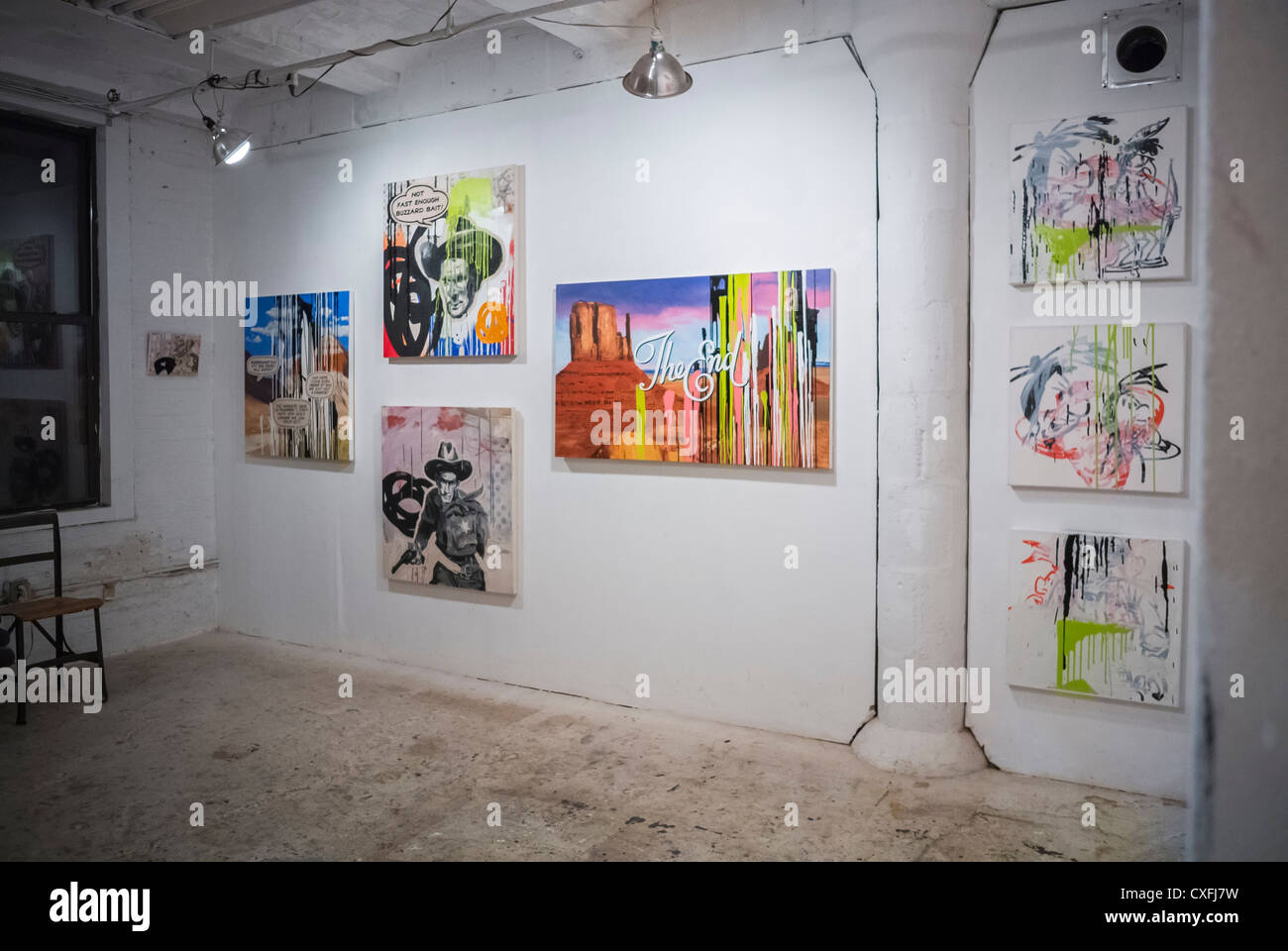 New York City, NY, USA, DUMBO Arts Festival, Brooklyn, Künstler, (Matt Straub), Atelier, Moderne Malerei Stockfoto