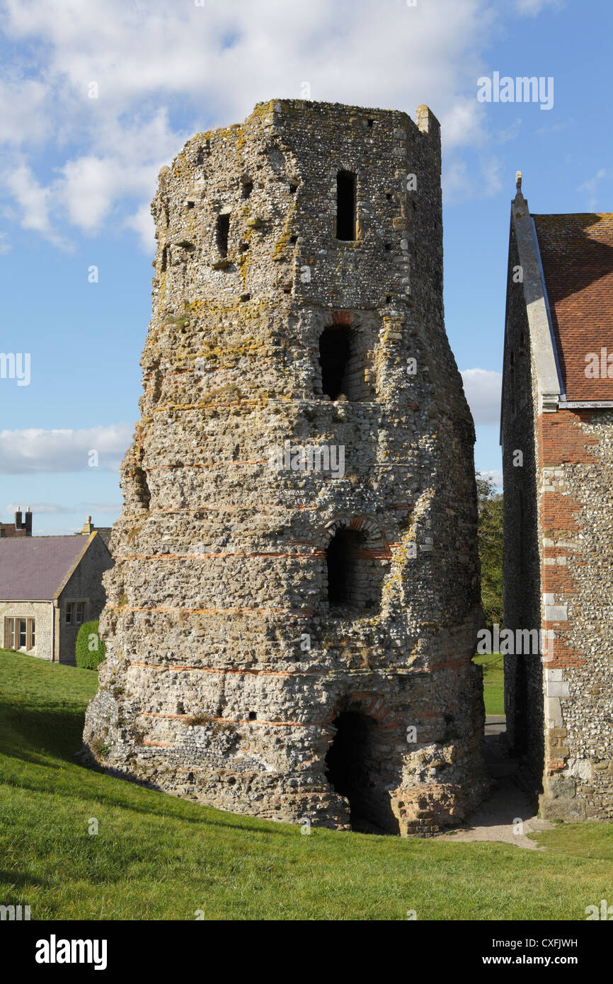 Römische Pharos Leuchtturm Dover Castle Kent UK GB Stockfoto