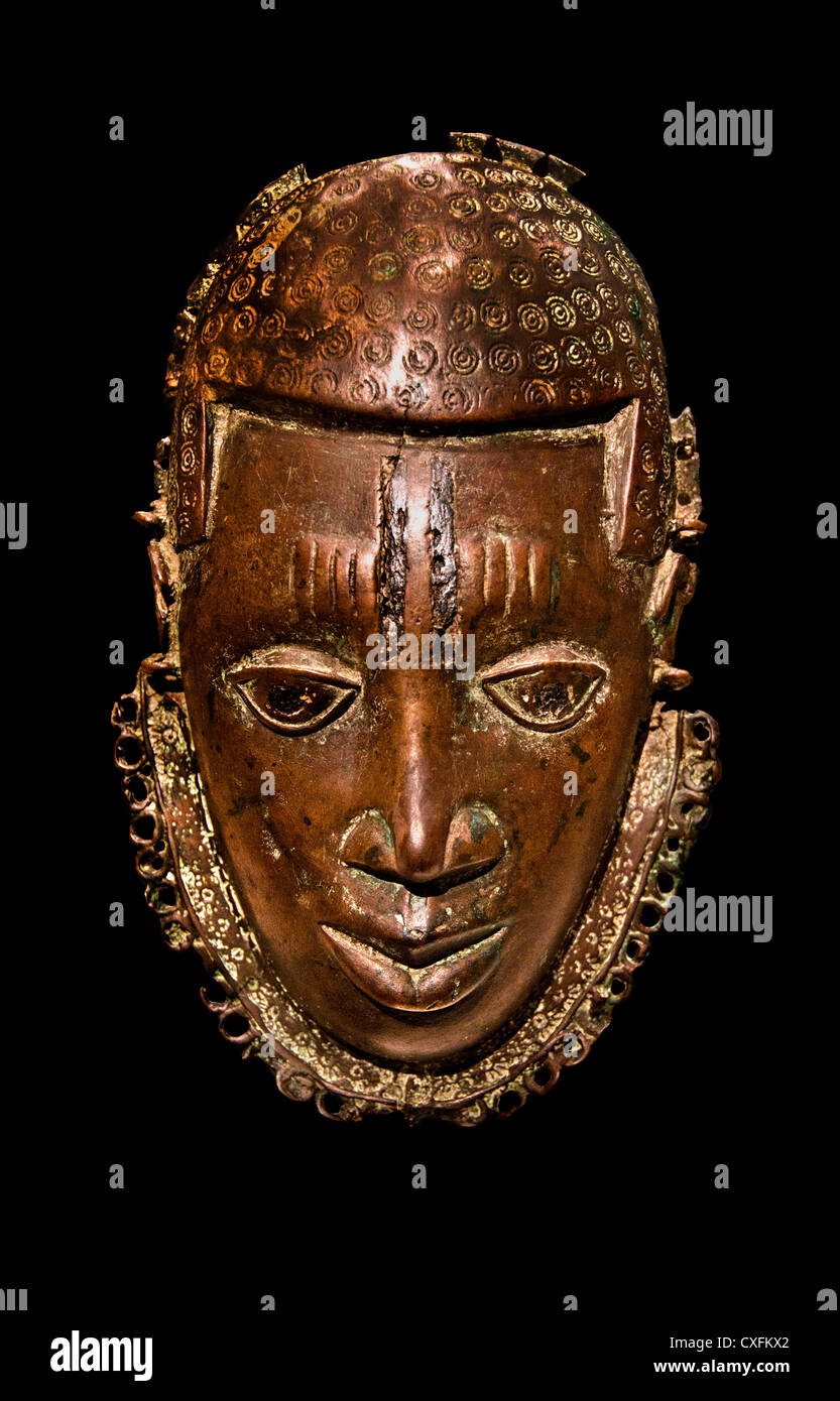 Brust Gesicht 15. – 17. Jahrhundert Nigeria Gericht von Benin Edo Völker Brass19 cm Stockfoto