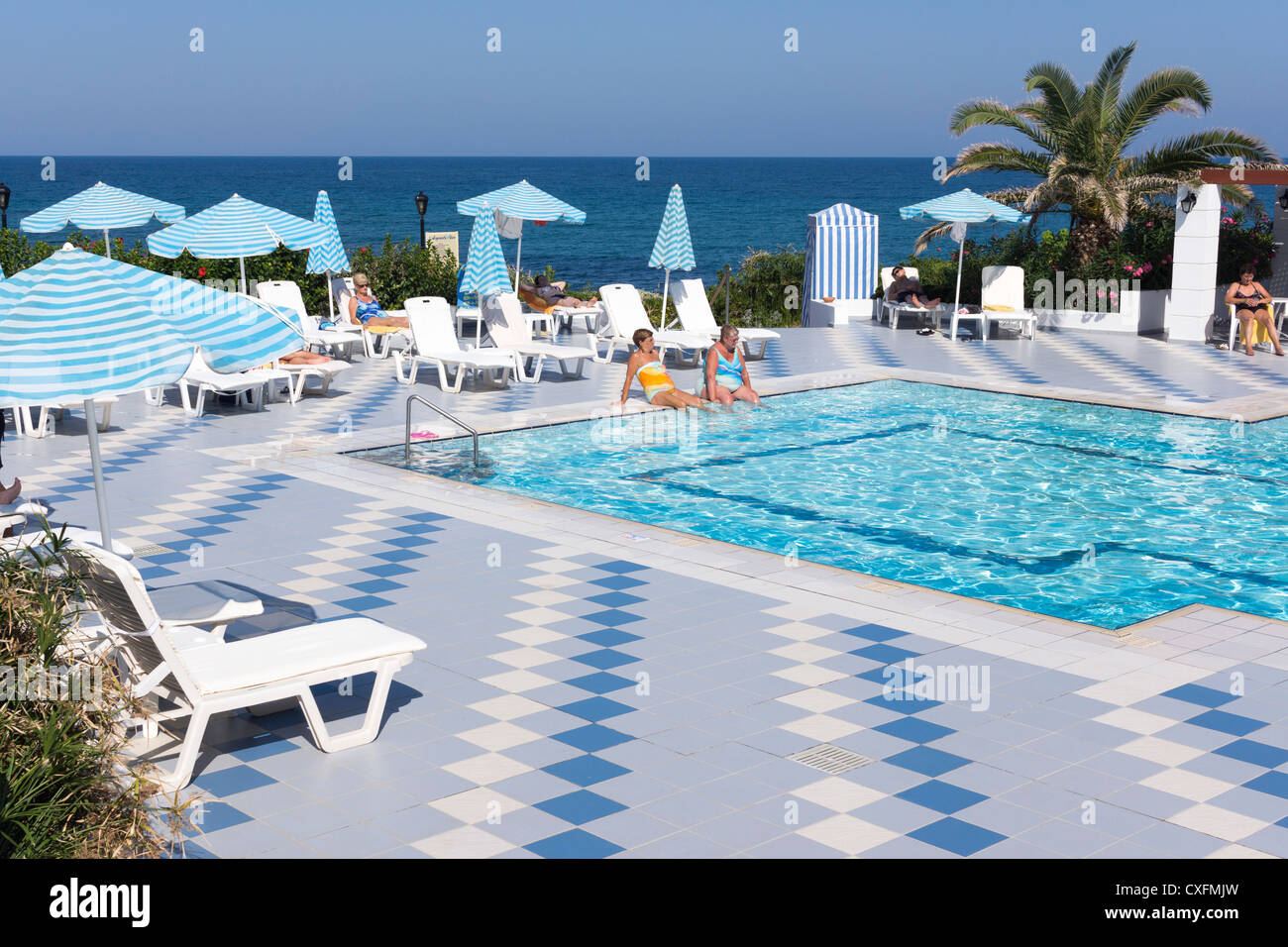 Swimmingpool des Hotels Stockfoto