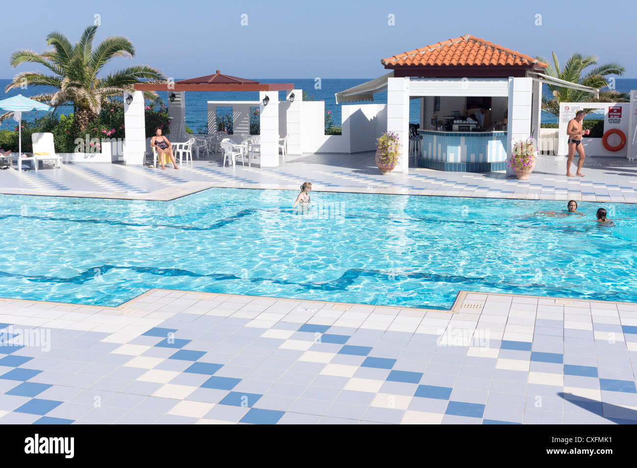 Swimmingpool des Hotels Stockfoto