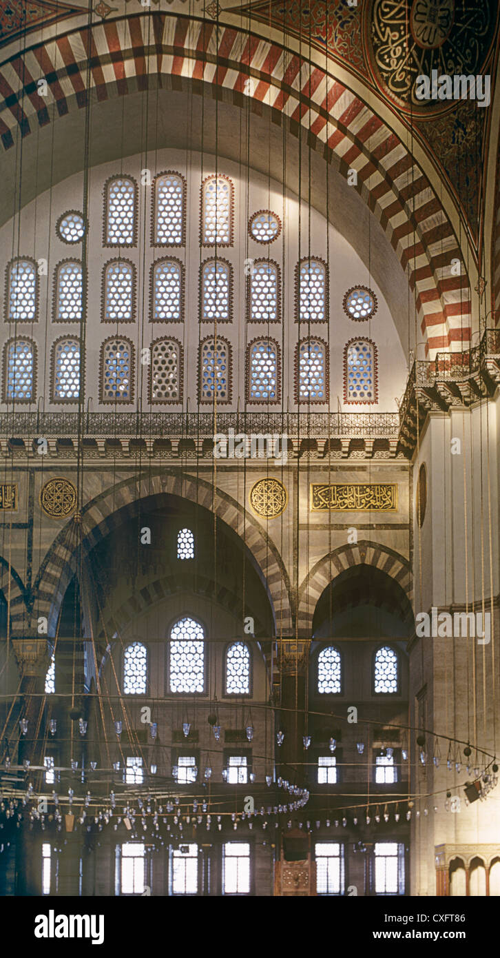 Im Inneren der Süleymaniye Camii (Sinan 1550), İstanbul, Türkei 690224 108 Stockfoto