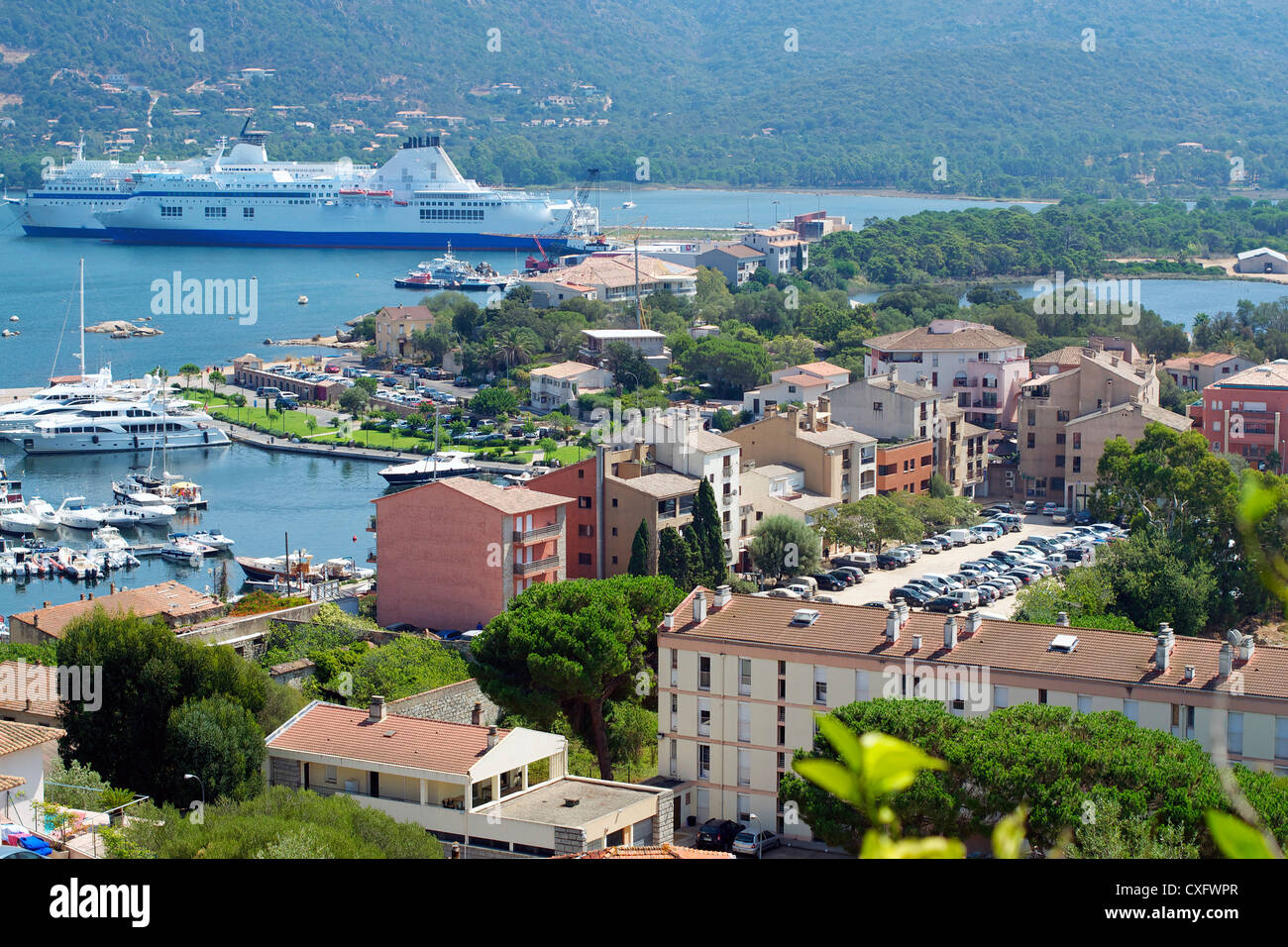 Hafen von Porto Vecchio, Corsica,France.View von der Altstadt entfernt. Stockfoto