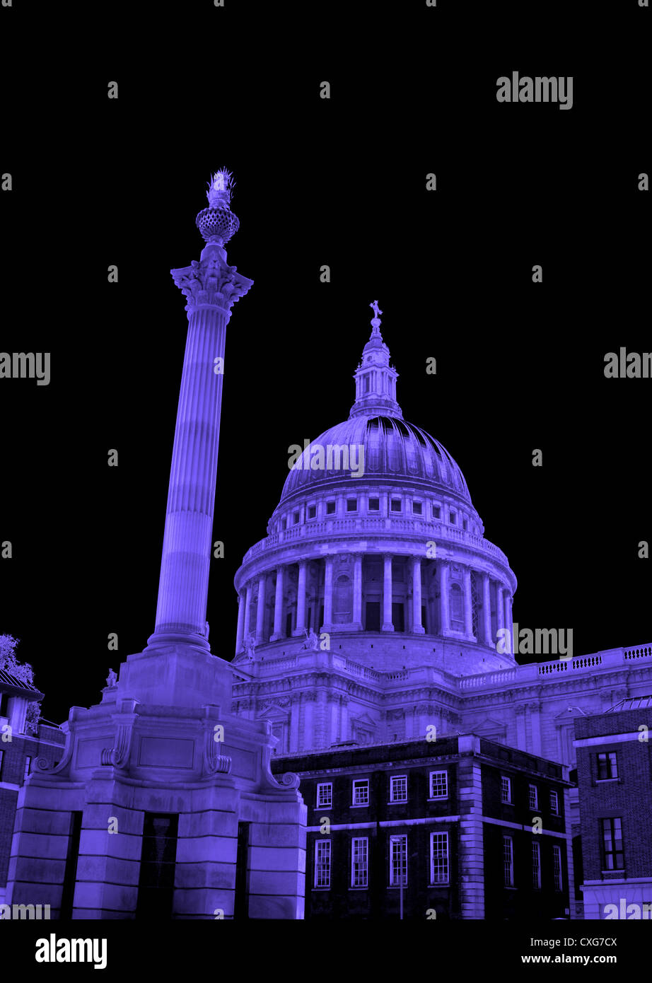 Ein stilisiertes Bild der Kuppel der St. Pauls Cathedral und der Paternoster Square-Spalte. (Siehe Beschreibung) Stockfoto