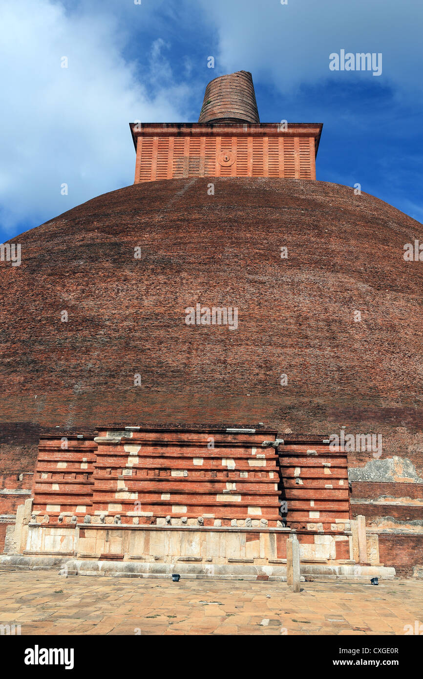 Jetavana Stupa vermutlich der größte Backsteinbau der alten Welt. Anuradhapura, Sri Lanka. Stockfoto