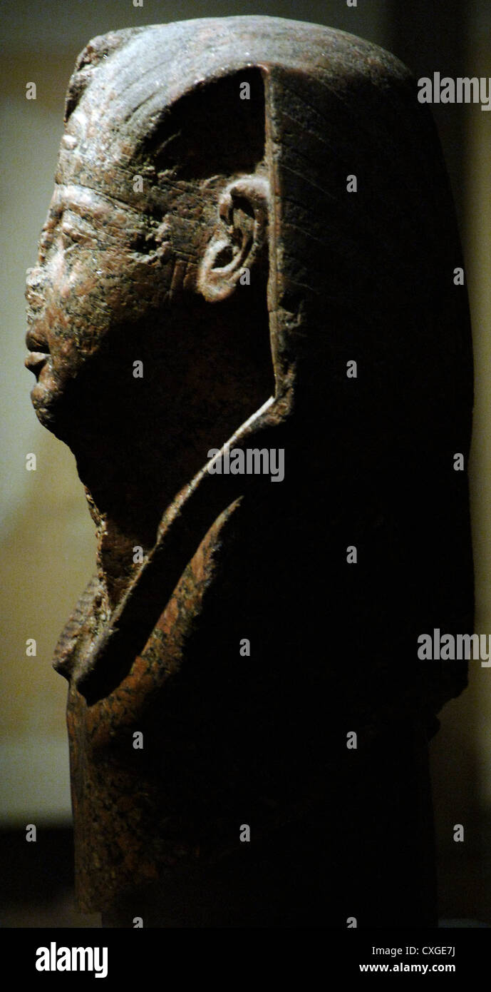 Kopf des Pharaos, wahrscheinlich Ramses II. Roter Granit. 19. Dynastie. Neuen Reiches. 1250 v. Chr. British Museum. London. Stockfoto