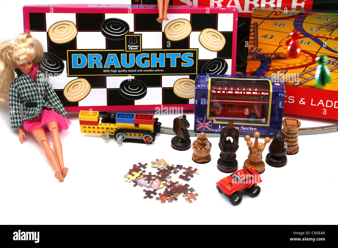 Eine Sammlung von spielen und Spielzeug Stockfoto