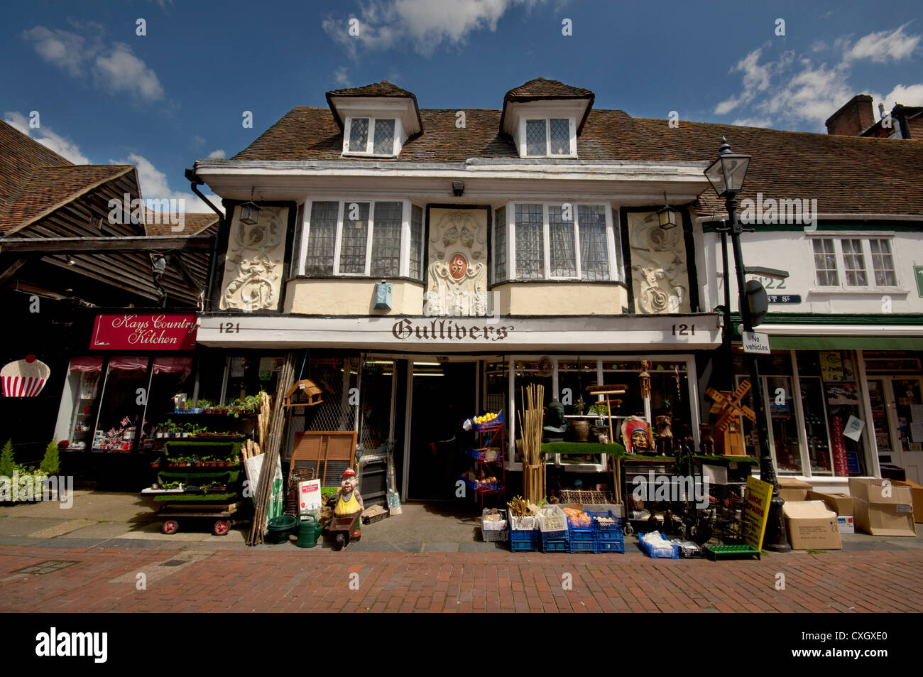 Gullivers Faversham Geschäfte Stadtzentrum Straßen Kent England UK Stockfoto
