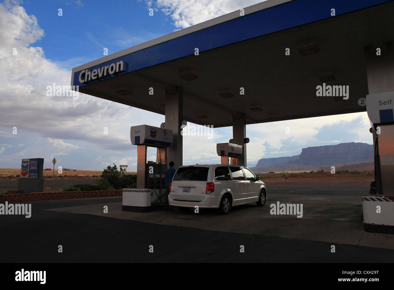 Chevron Tankstelle in nördlich von Grand Canyon National Park im Sandsturm, Arizona, USA Stockfoto