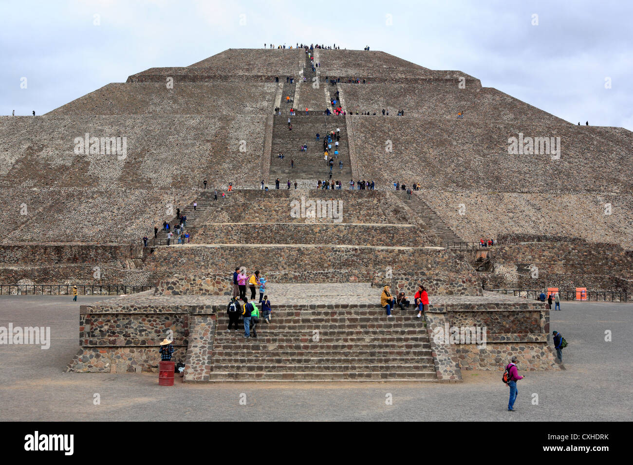 Die Sonnenpyramide, Teotihuacan, in der Nähe von Mexiko-Stadt, Mexiko Stockfoto