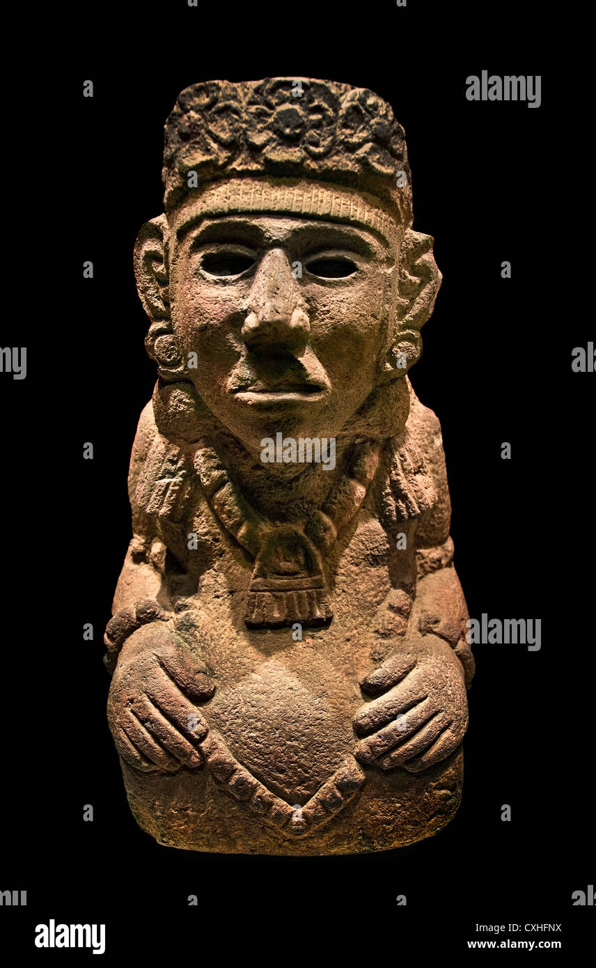 Sitzende weibliche Gottheit 15. Jahrhundert Mexiko Mittelamerika aztekischen Stein 19 cm Stockfoto