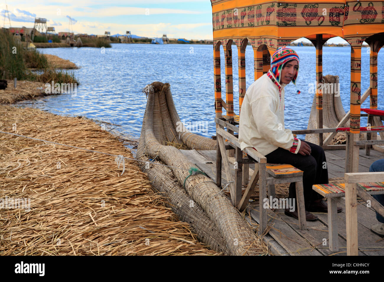 Schwimmende Inseln bewohnt von Uru Menschen, Titicaca-See, in der Nähe von Puno, Peru Stockfoto