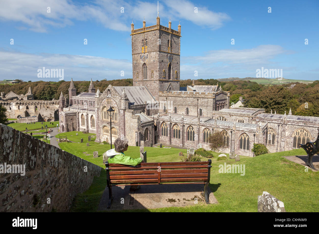 Ansichten der schönen St. Davids Kathedrale, Pembrokeshire, Wales, Großbritannien. UK, Europa. Stockfoto