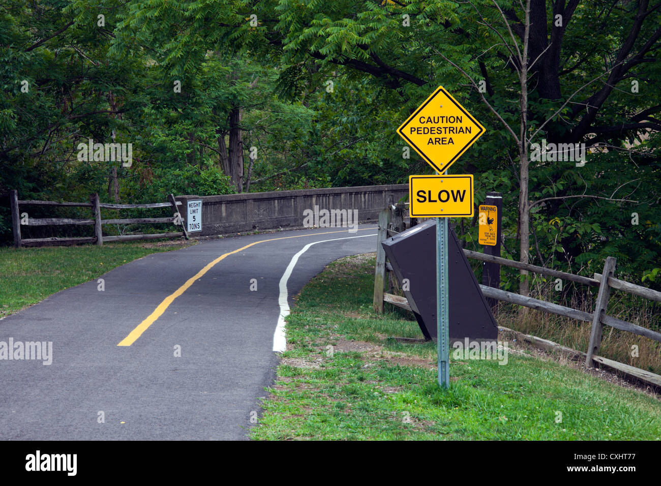 Vorsicht - Fußgängerzone Stockfoto