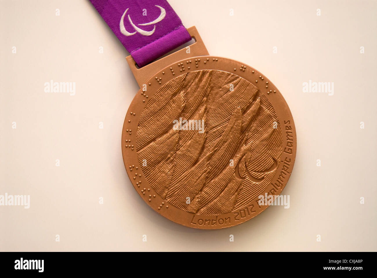 Bronzemedaille bei Paralympischen Spielen London 2012 von Olivia Breen. Stockfoto