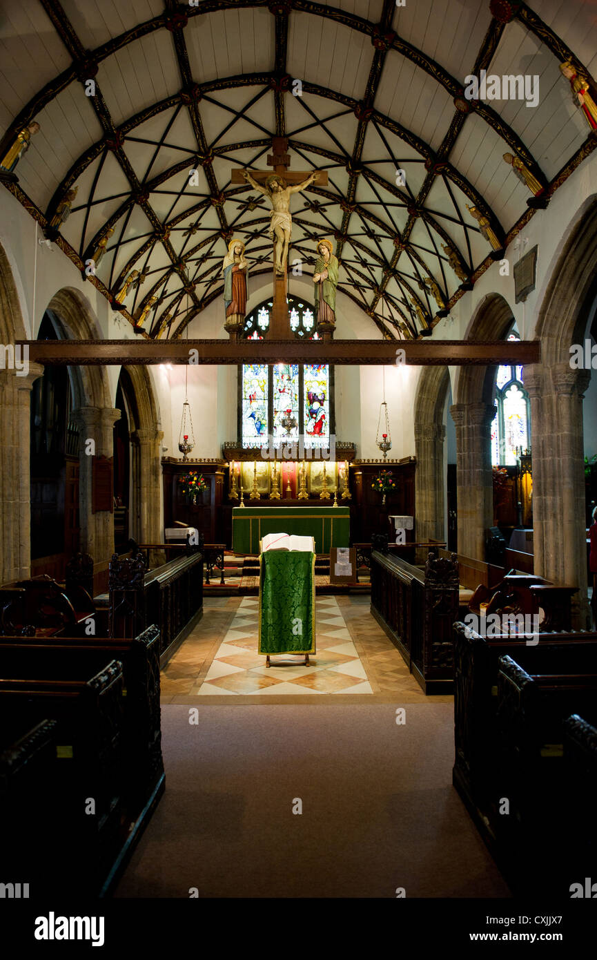 Das Innere der Pfarrkirche St Ives in Cornwall Stockfoto