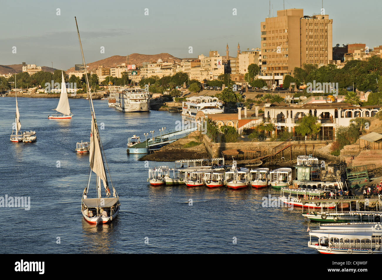 Ägypten Assuan Boote ausgekleidet, auf der Nil Stockfoto