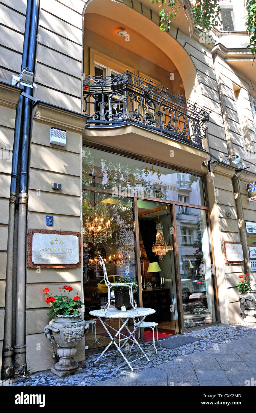 Antiquitätenboutique, Fasanenstraße, Berlin, Deutschland Stockfoto