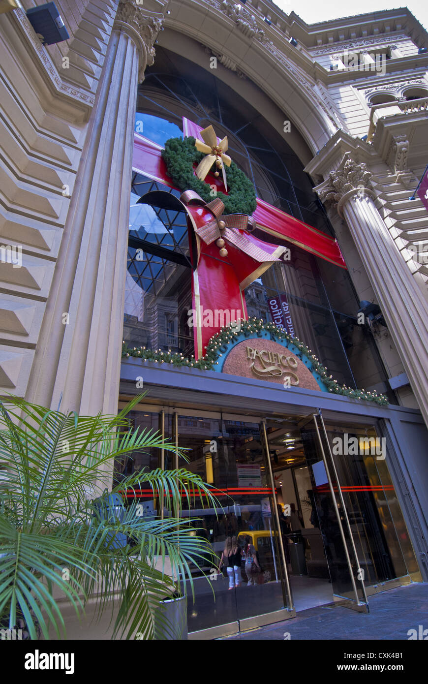 Weihnachts-Dekorationen auf Galerias Pacifico, Buenos Aires, Argentinien, Südamerika Stockfoto