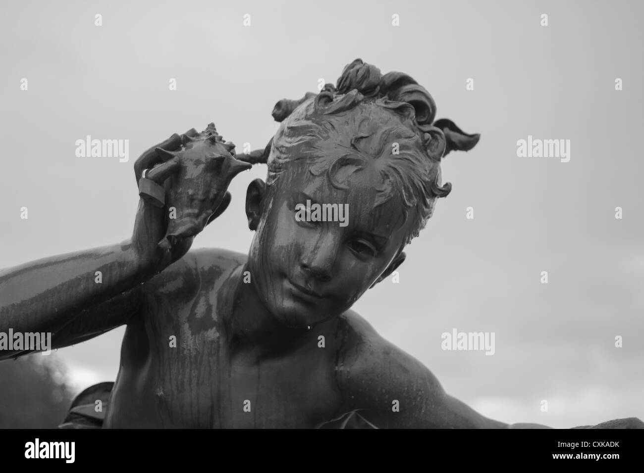 Statue Pere Lachaise Stockfoto