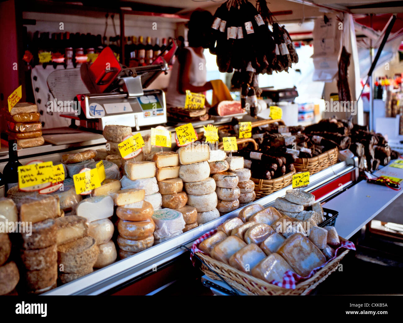 KÄSE-STALL, MARKT AJACCIO, CORSICA Stockfoto