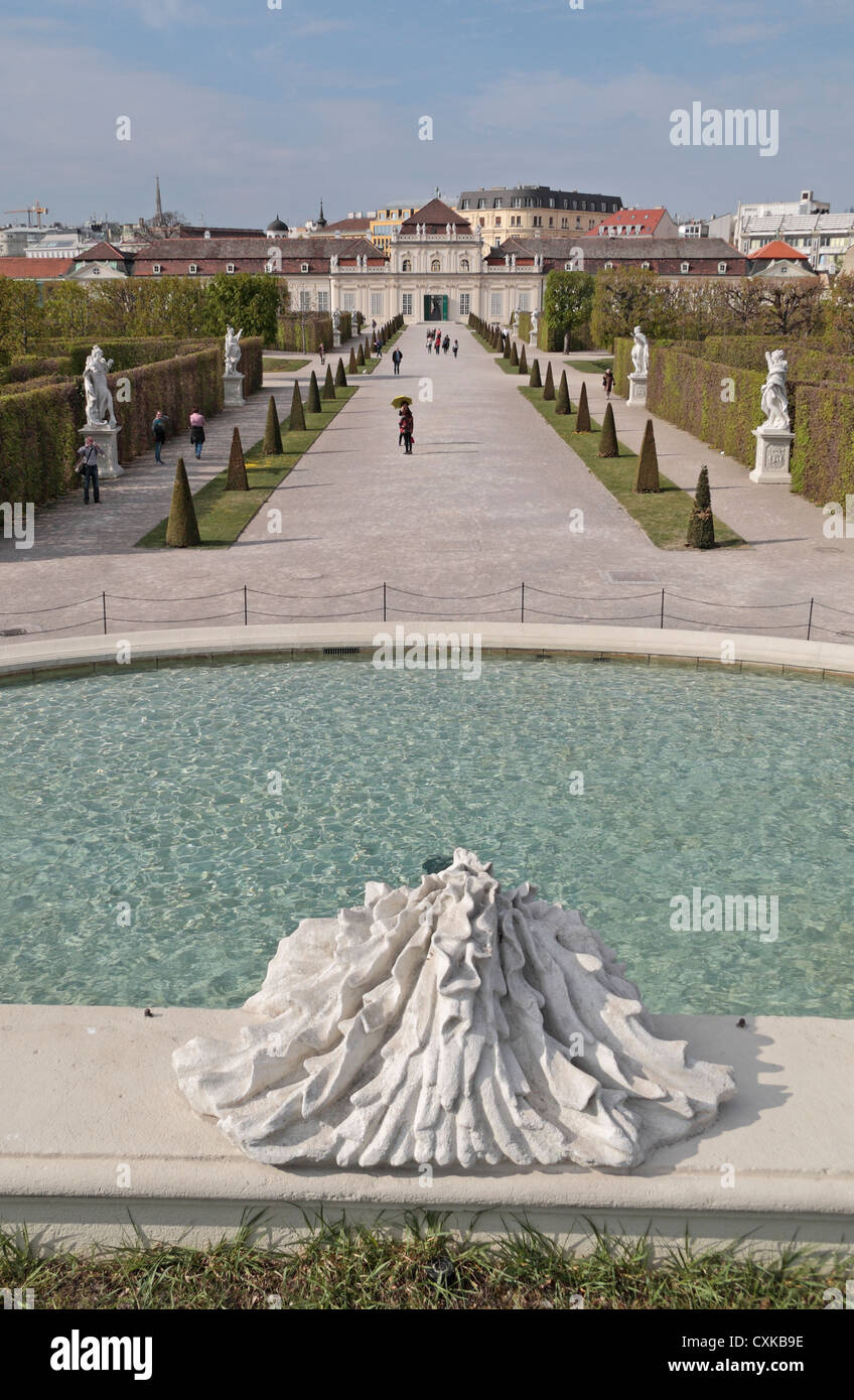 37+ Monet Der Garten Unteres Belvedere, 1867, 98.1 x 129.9 cm, oil on