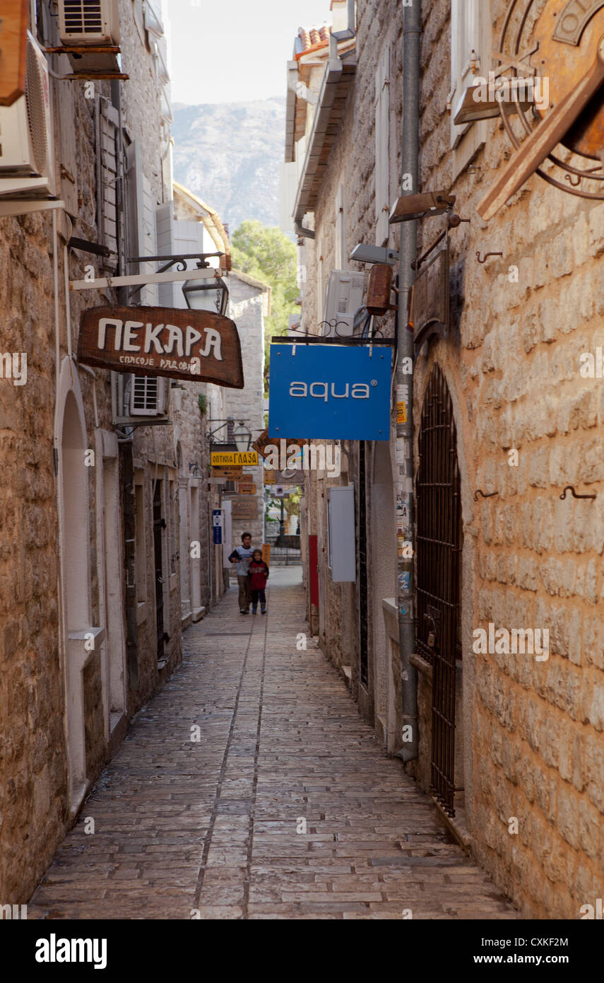 Straßen-Altstadt, Budva, Montenegro Stockfoto
