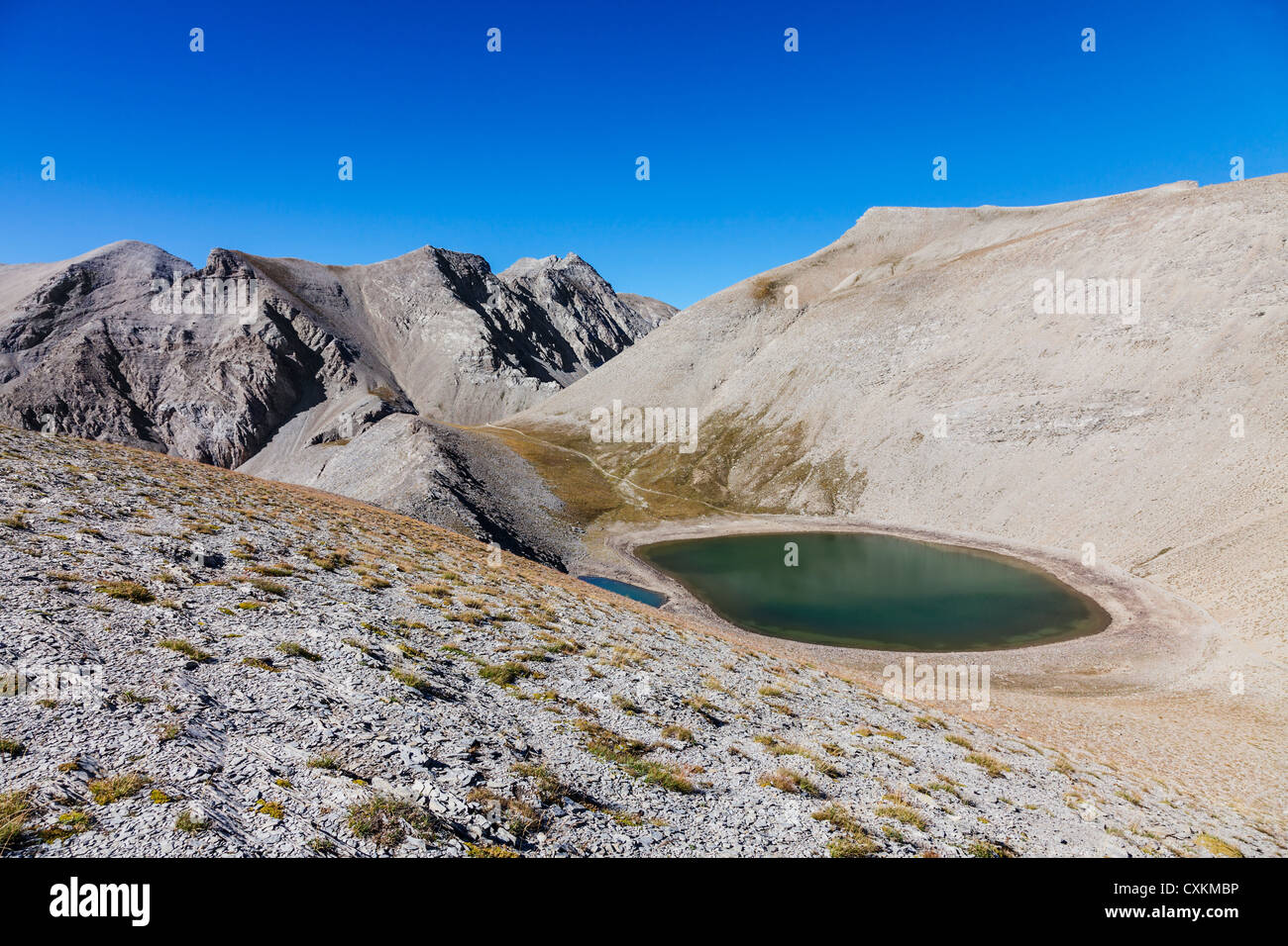 Bild des "Lac des Dachräume" (262 m) befindet sich in den südlichen französischen Alpen im Nationalpark Mercantour. Stockfoto