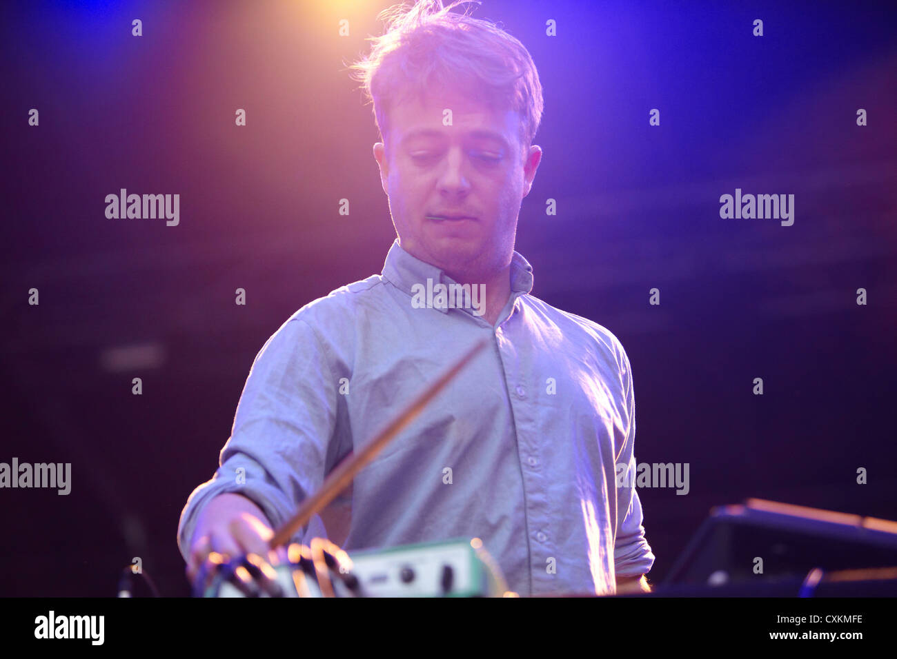 TURIN, Italien - Juni 09: Mount Kimbie am Verkehr Festival 2012 am 9. Juni 2012 Turin, Italien. Stockfoto