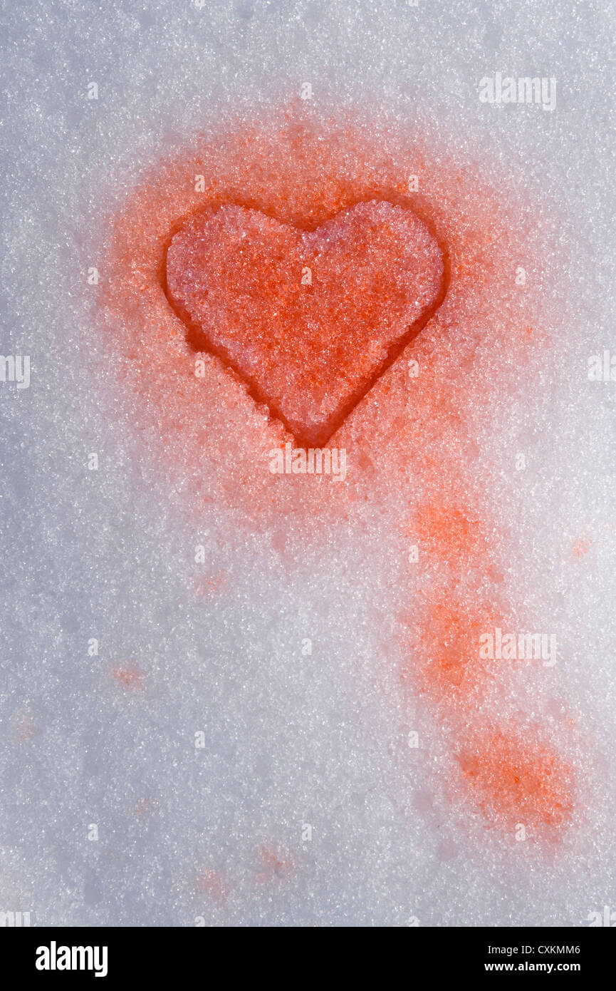 Herz Aus Schnee Stockfotos Und Bilder Kaufen Alamy