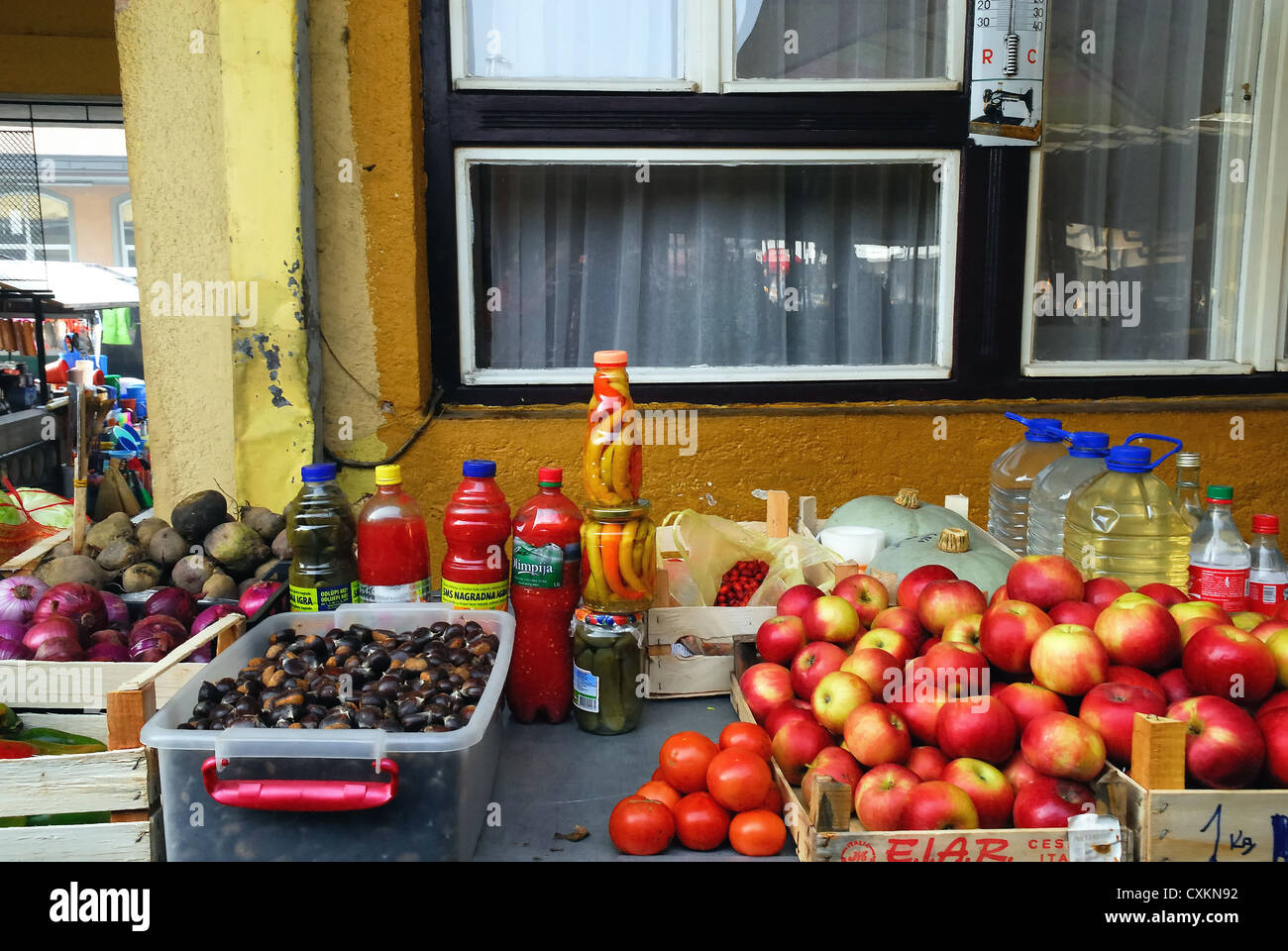 Bosnien und Herzegowina, Tuzla, der Markt unter freiem Himmel. Stockfoto