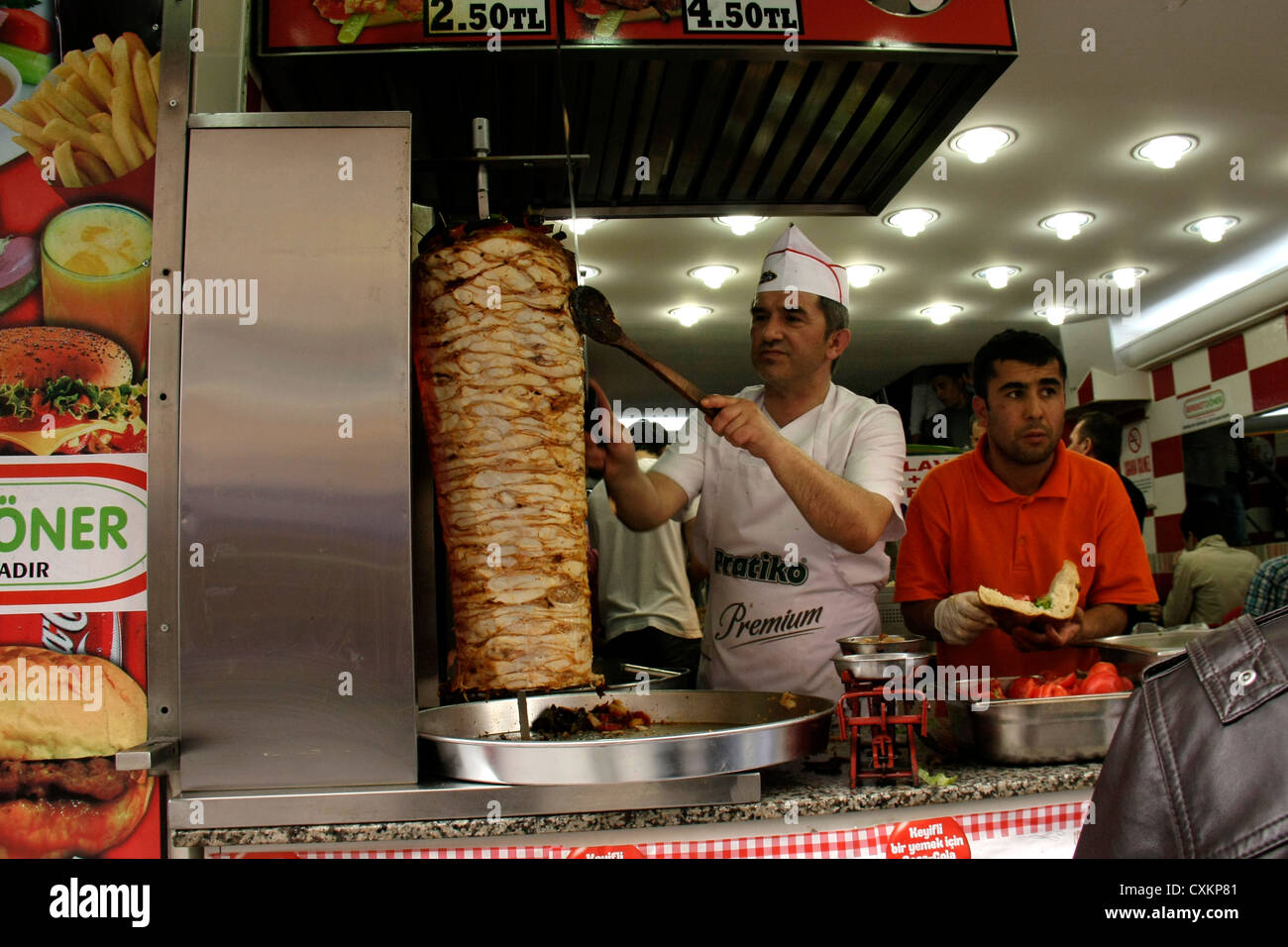 Donner Kebab verkauft Geschäft in Istanbul, Türkei Stockfoto