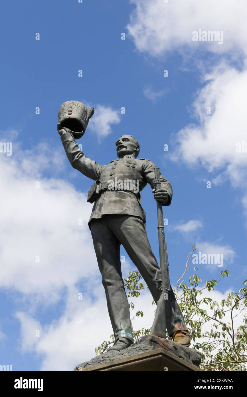 Das jubeln Fusilier Statue Boer War Memorial in Whitehead Gärten, Bury. Stockfoto