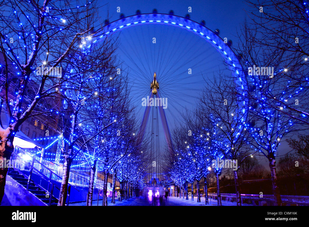 Das London Eye, South Bank, Lambeth, London, Vereinigtes Königreich zu Weihnachten Stockfoto