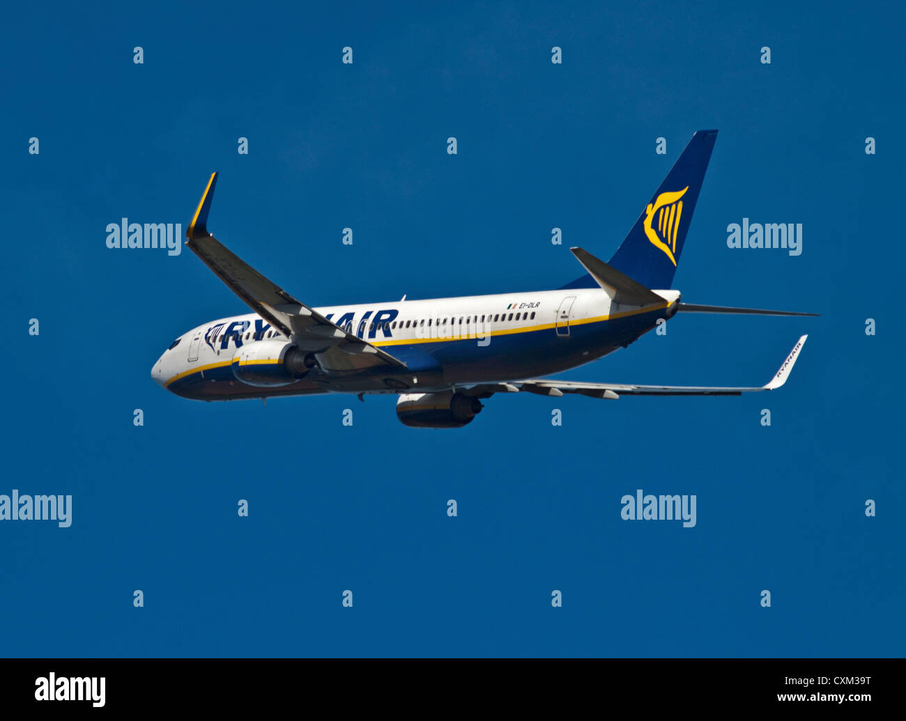 Rynair Boeing 737 Flugzeuge, Gatwick Flughafen, Sussex, England Stockfoto