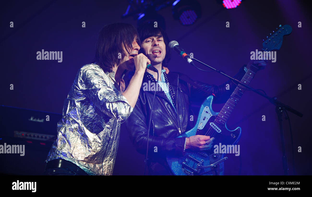 Primal Scream auf der Bühne bei den Eden-Sessions im The Eden Project in Cornwall 2011 Stockfoto