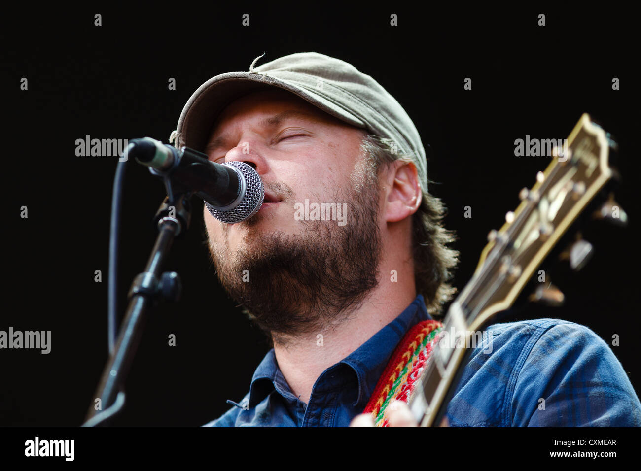 Die Bienen bei den Eden-Sessions im Eden Project, Cornwall 2011 Stockfoto