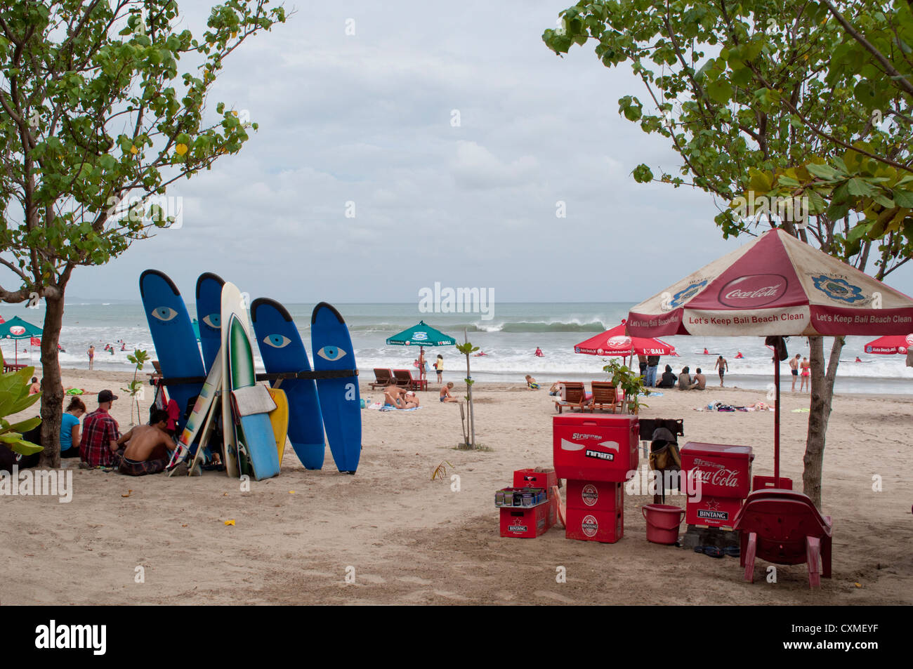Schraffierte Fläche am Strand von Kuta, Bali Stockfoto