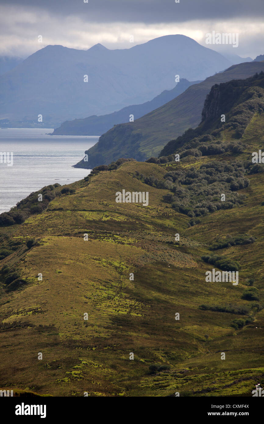 Isle Of Skye, Schottland. Malerische Aussicht auf die Nord Ost Küste von Skye am Sound Of Raasay. Stockfoto