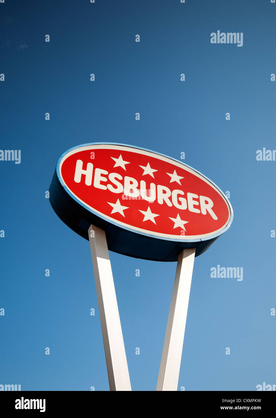 Gewöhnungsbedürftig Straßenschild Stockfoto